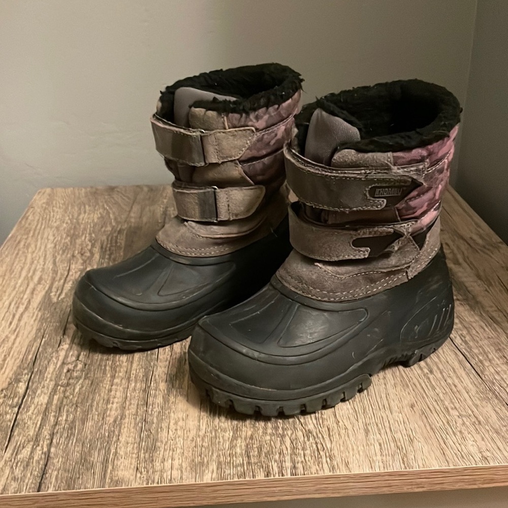 Khombu Snowpack Kids Winter Boot